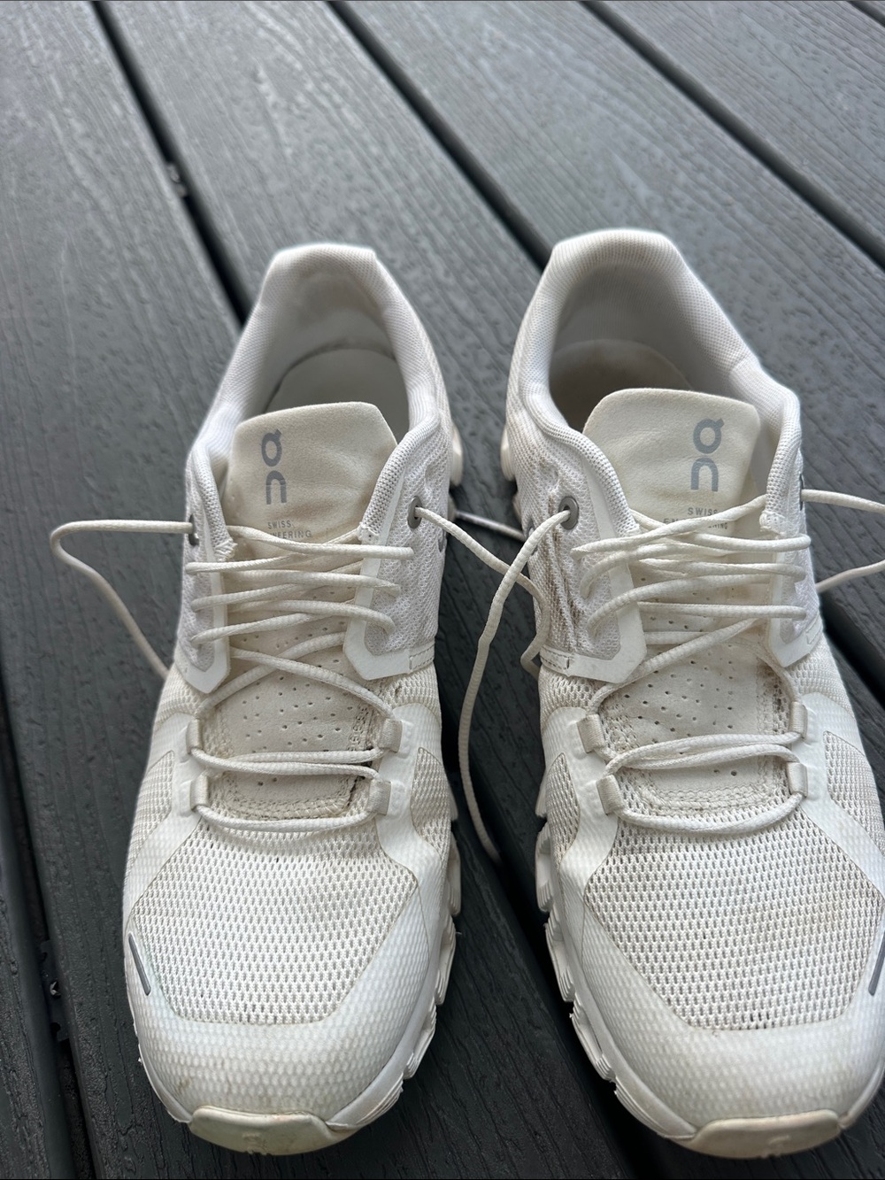 On Running Cloud 5  White Mesh Sneakers - Picture 2 of 10